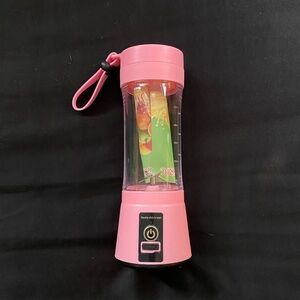 Portable and Rechargeable Battery Juice Blender